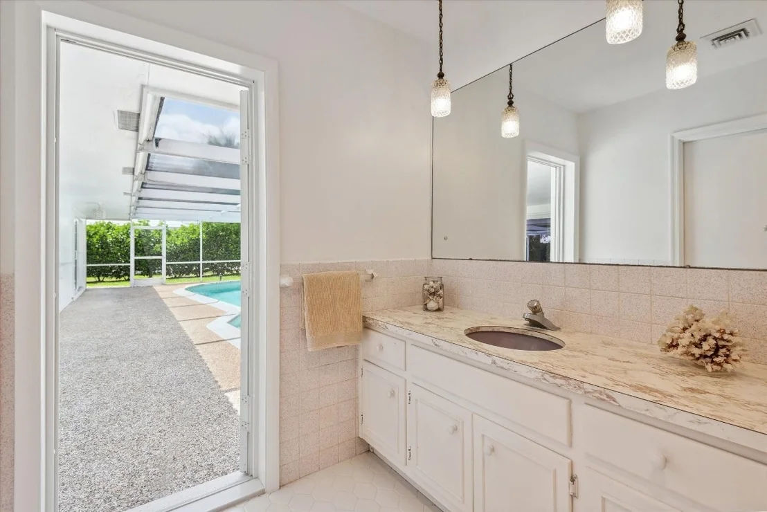 Photo of 625 Canistel Lane