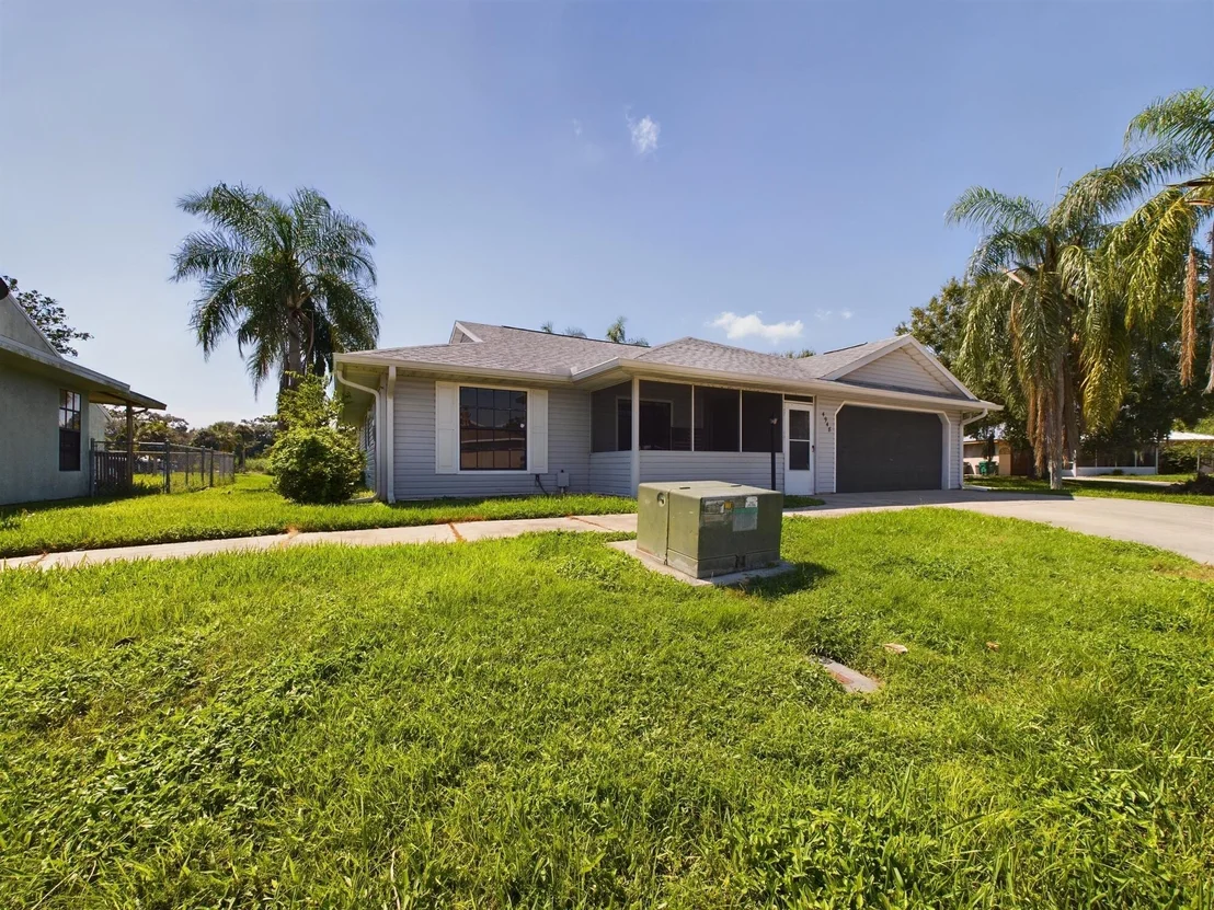 Photo of 4948 SE 44th Street