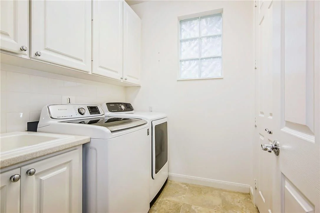 Photo of 279 Caravelle Drive