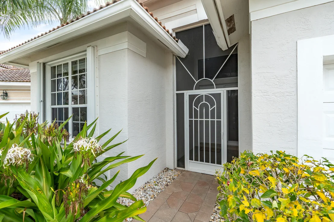 Photo of 8620 HIGH CAY