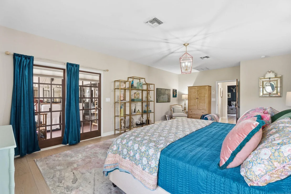 Photo of 427 Glenbrook Drive