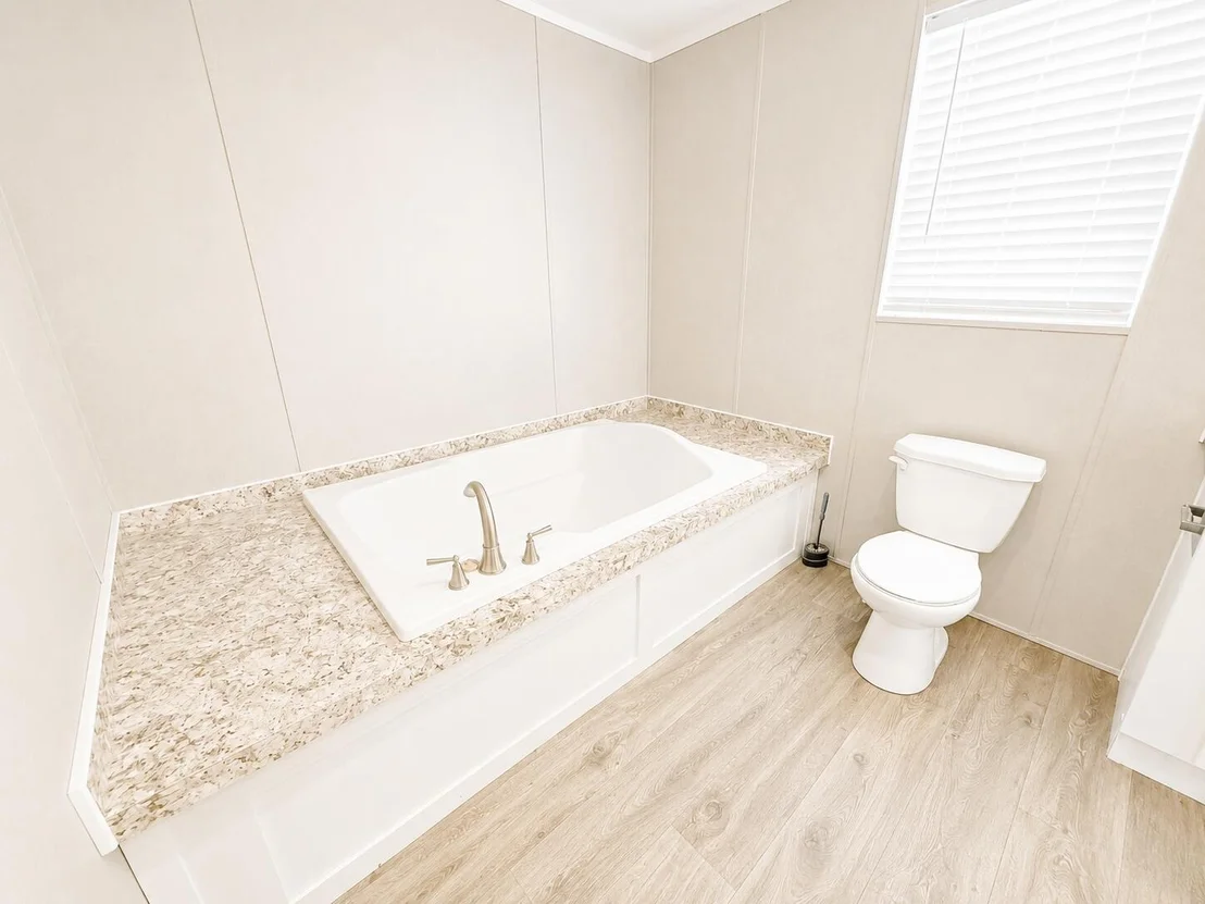 Photo of 1121 ORANGE Loop