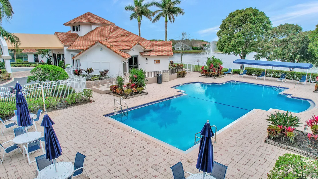 Photo of 1039 Egret Circle N