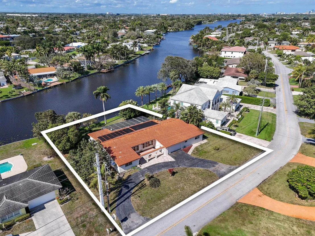 Photo of 7945 Pine Tree Lane