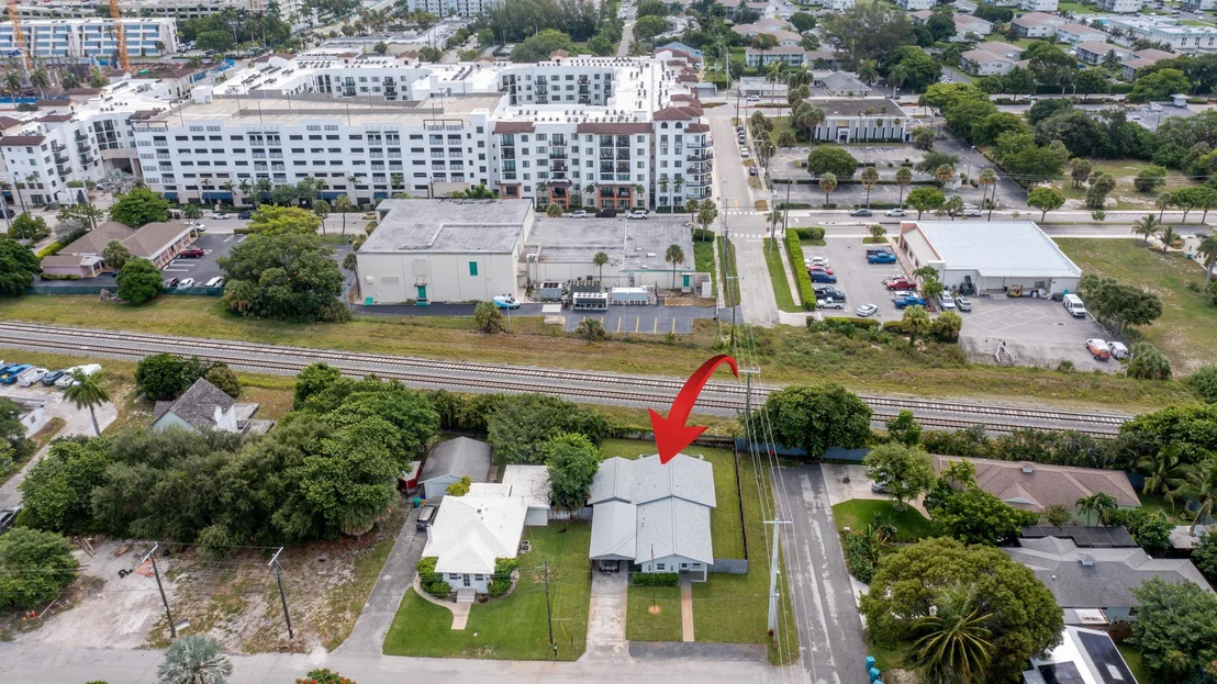 Photo of 222 SE 3RD Street