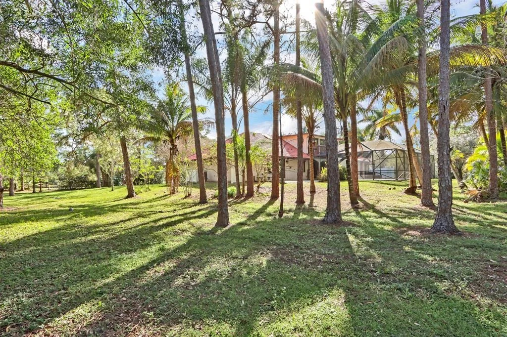 Photo of 11969 165th Road N