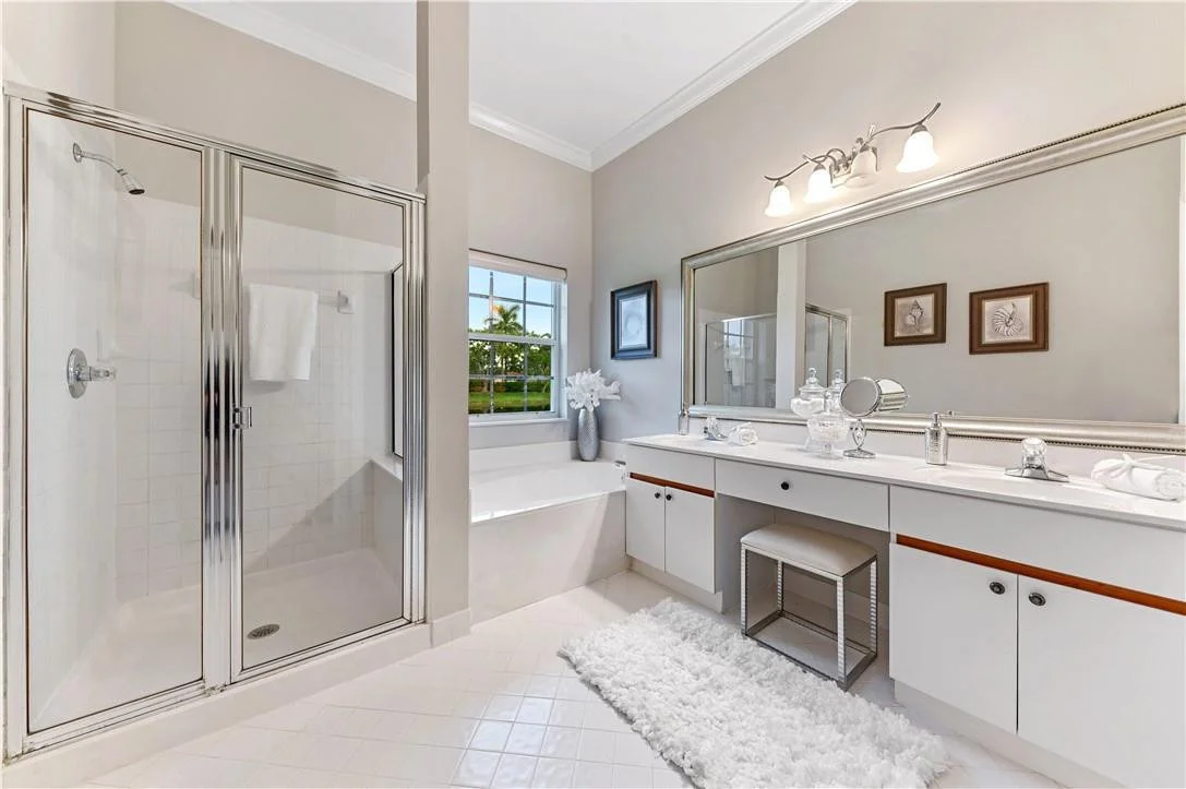 Photo of 4022 Pinewood Lane
