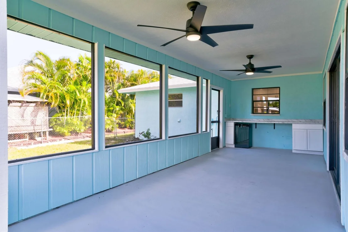 Photo of 4705 SE Manatee Terrace