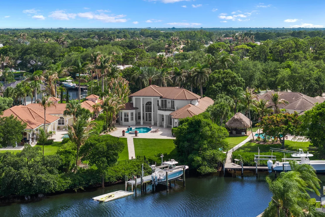 Photo of 8709 SE Compass Island Way
