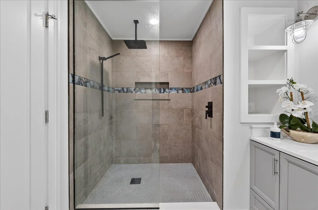 Photo of 262 Easy Street