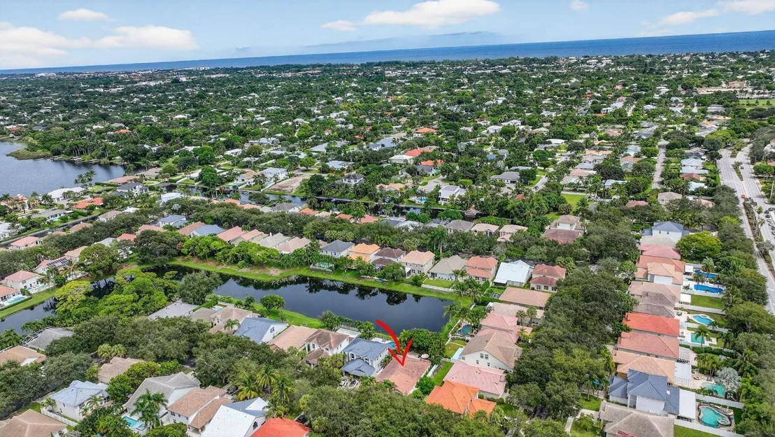 Photo of 523 Canoe Point