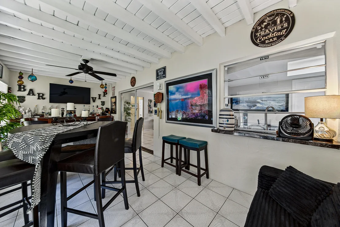 Photo of 2930 NW 1st Drive