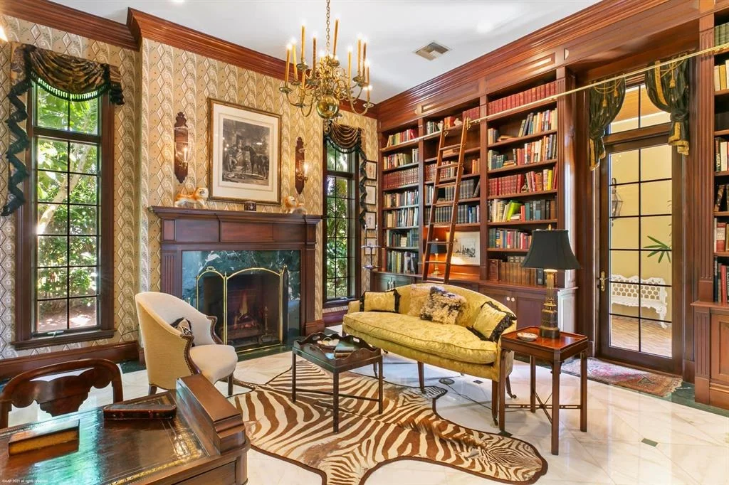 Photo of 533 White Pelican Circle