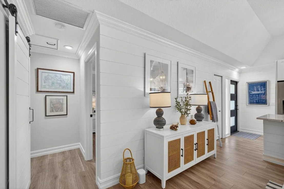 Photo of Unit B at 101 Half Moon Circle