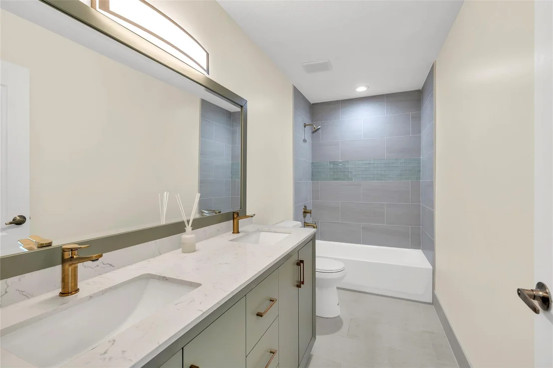 Photo of 8410 Sawpine Road