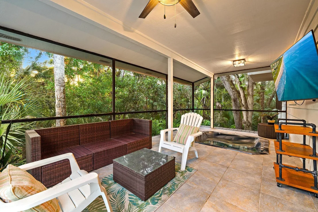 Photo of 4844 River Place