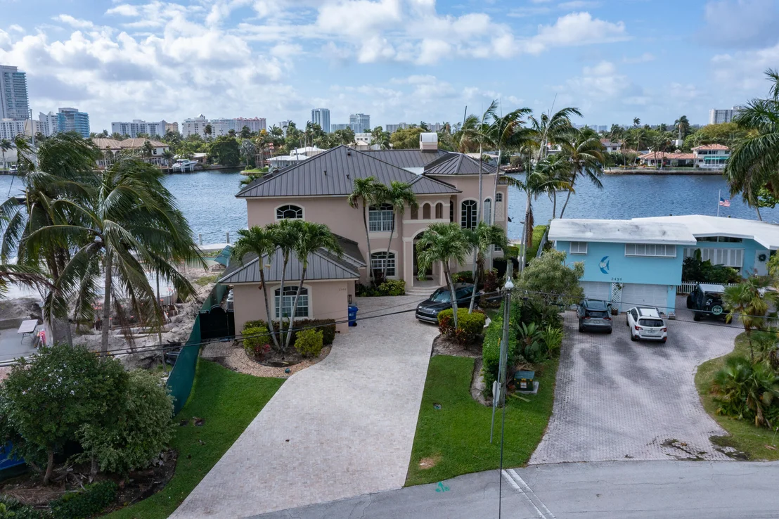 Photo of 2500 SE 7th Drive
