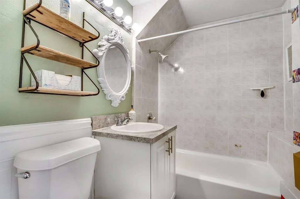 Photo of 1078 Highview Road