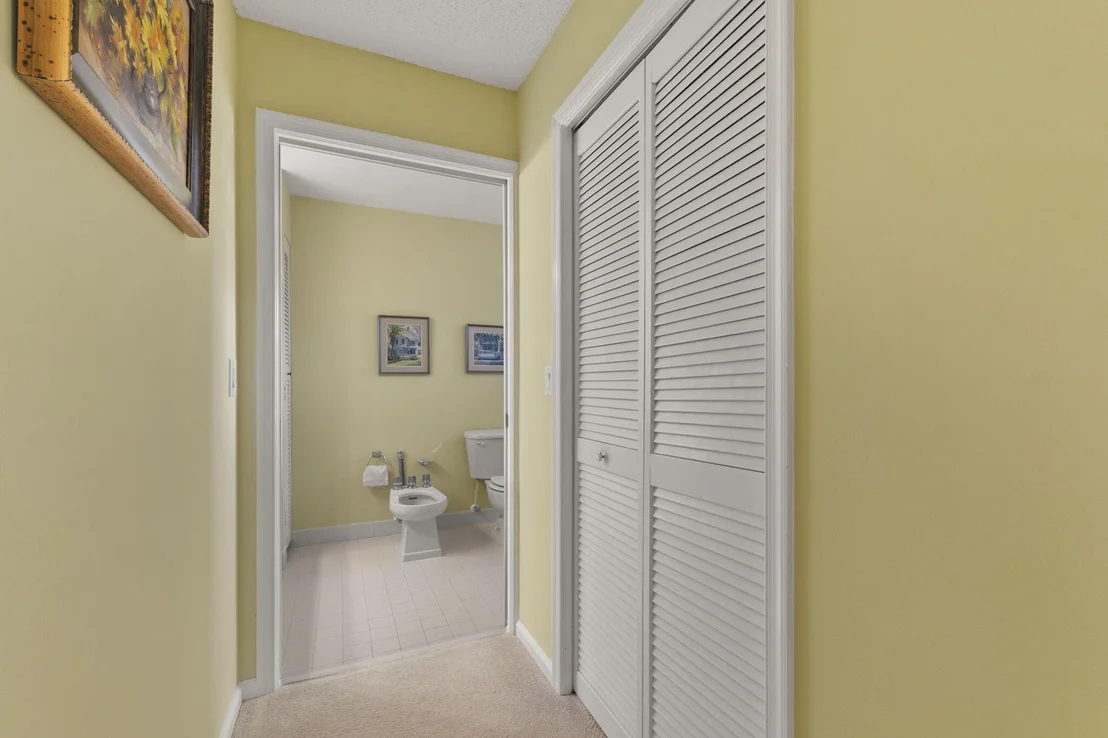 Photo of 4873 SE Bayshore Terrace