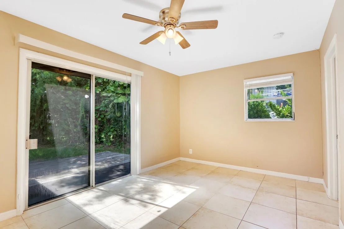 Photo of 809 Poplar Drive
