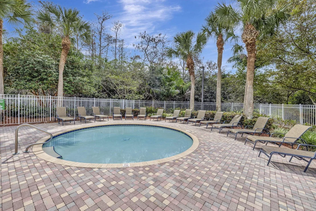 Photo of 7844 Ambleside Way