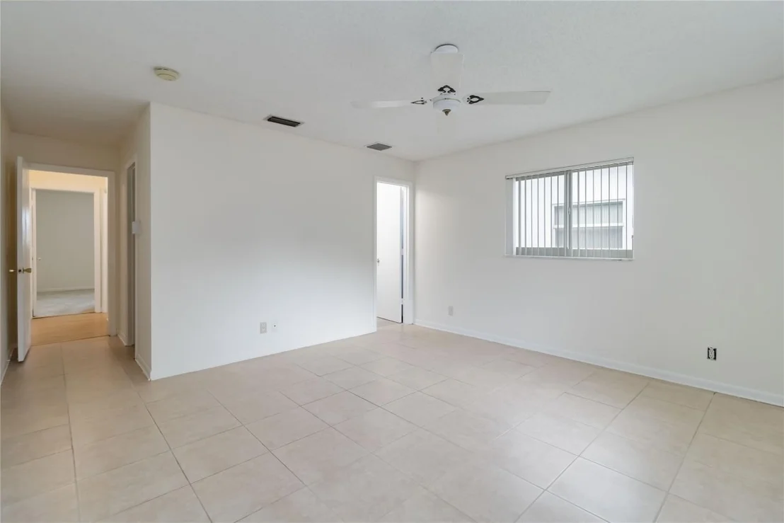Photo of 735 NW 73rd Terrace