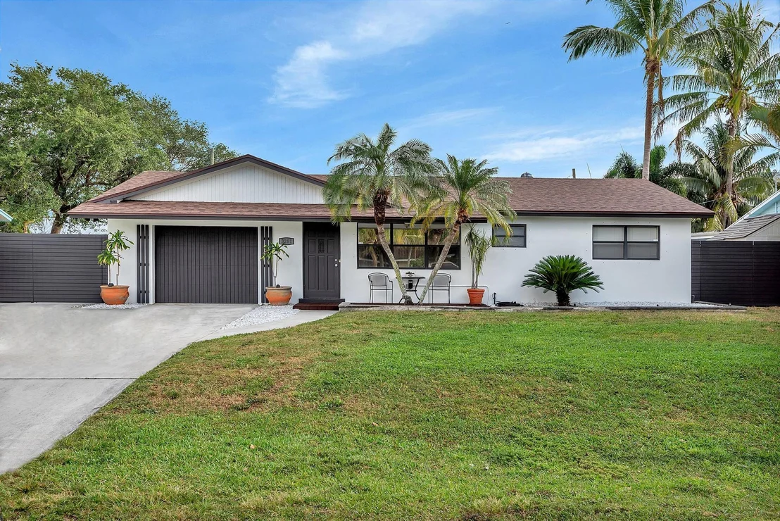 Photo of 3281 Amberjack Road