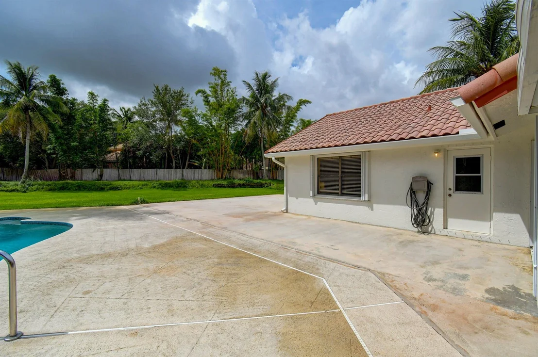 Photo of 5822 Sun Pointe Circle