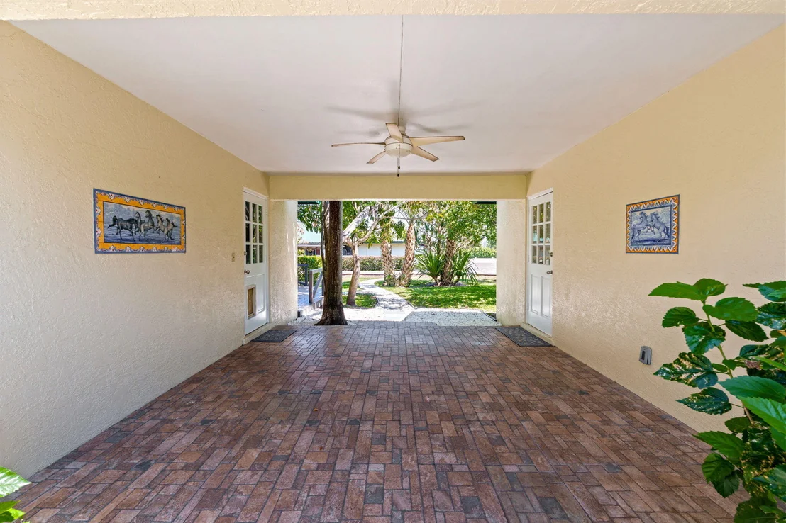 Photo of 1230 F Road