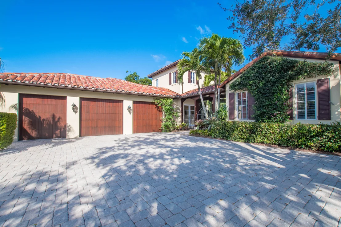 Photo of 419 Red Hawk Drive