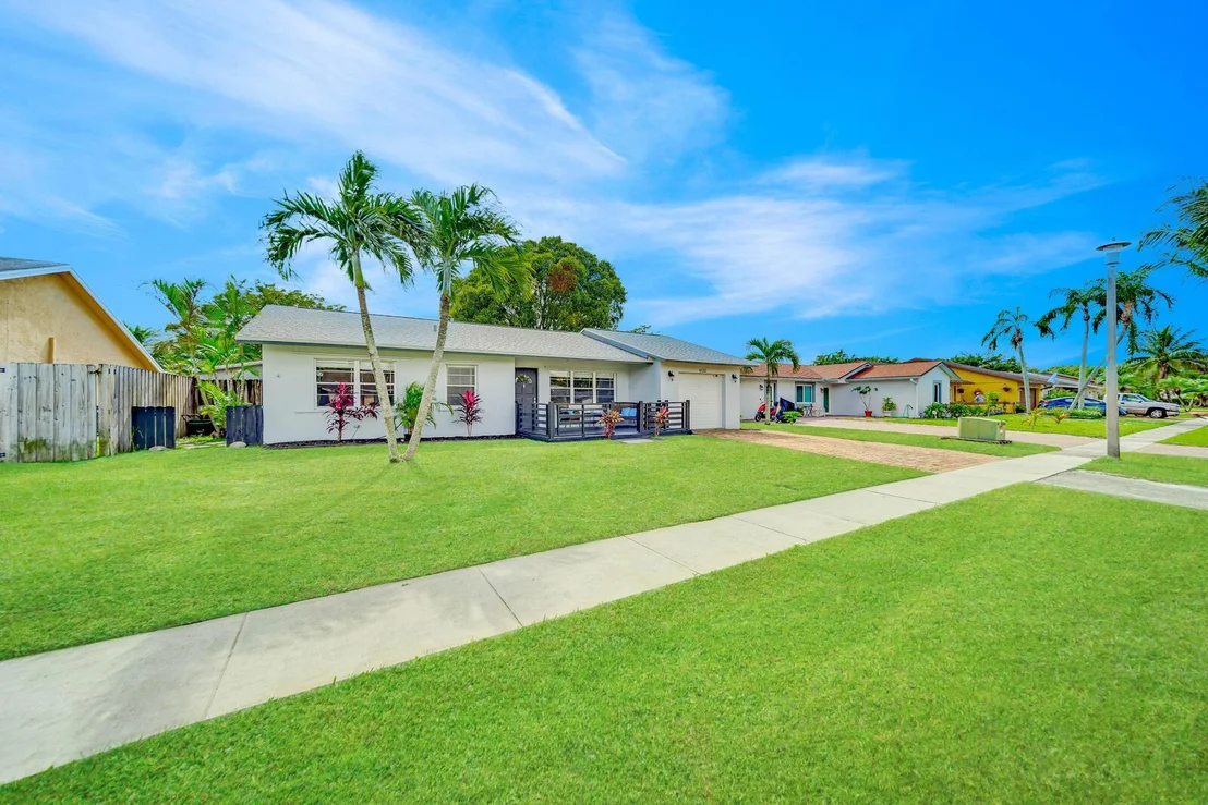 Photo of 9130 Saddlecreek Drive