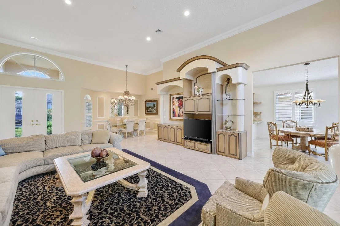 Photo of 7633 La Corniche Circle