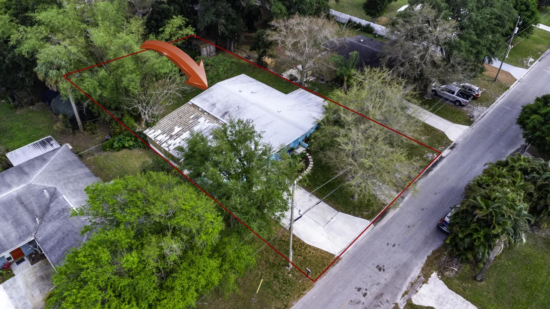Photo of 3030 Summit Street