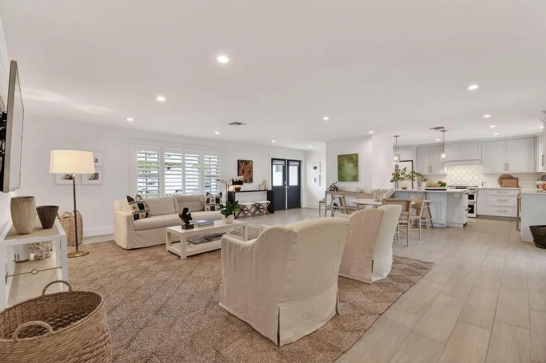 Photo of 700 Lakeside Circle