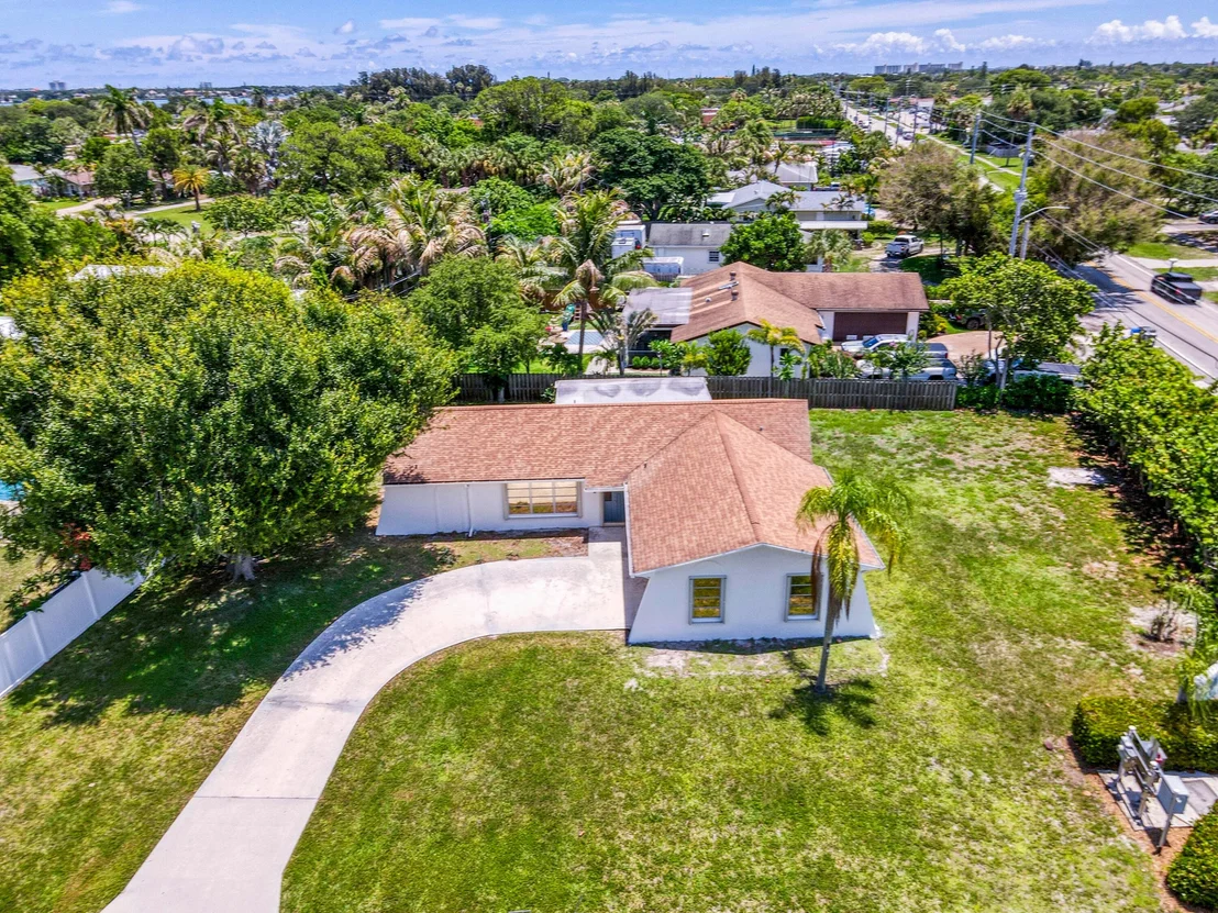 Photo of 18020 Palm Point Drive