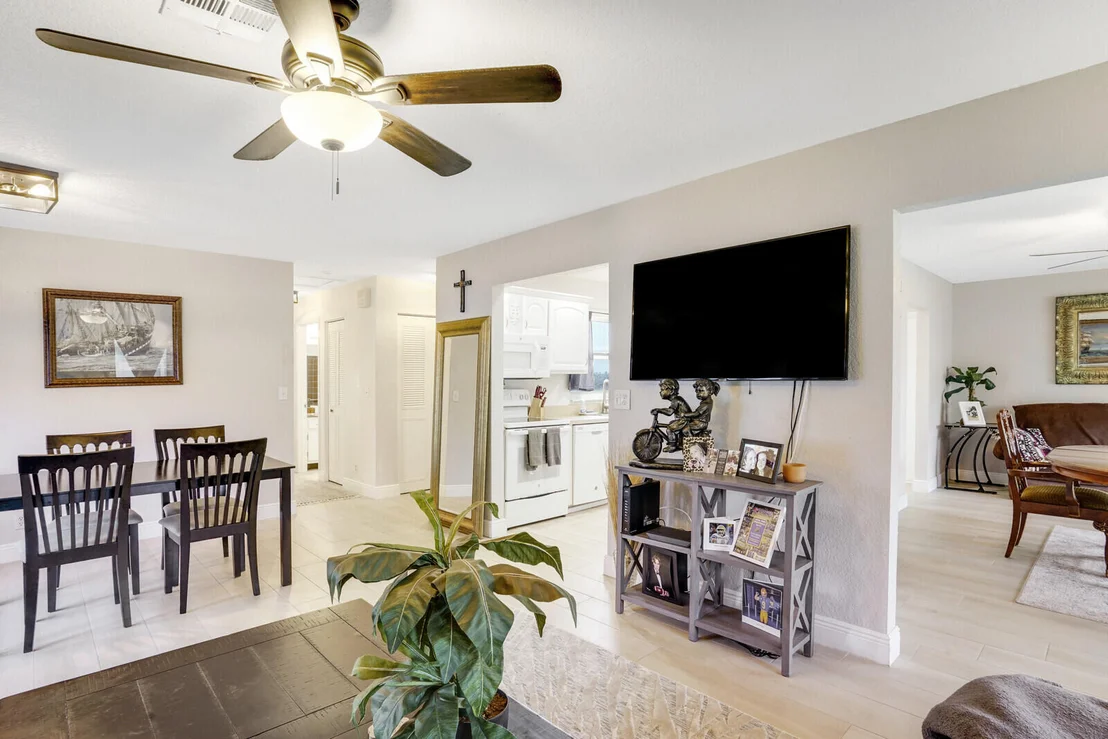 Photo of 4467 Pine Park Circle
