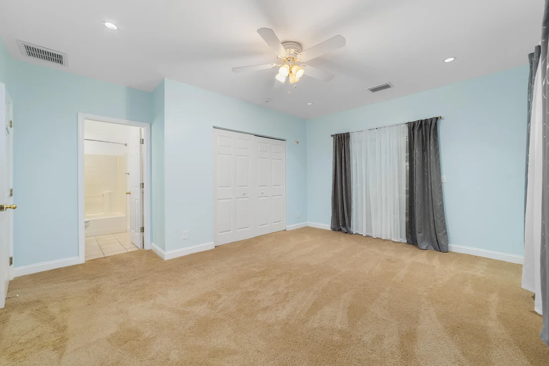 Photo of 1520 SE 8th Avenue