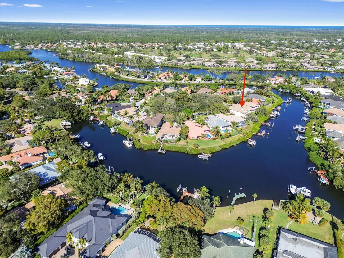 Photo of 8817 SE Compass Island Way