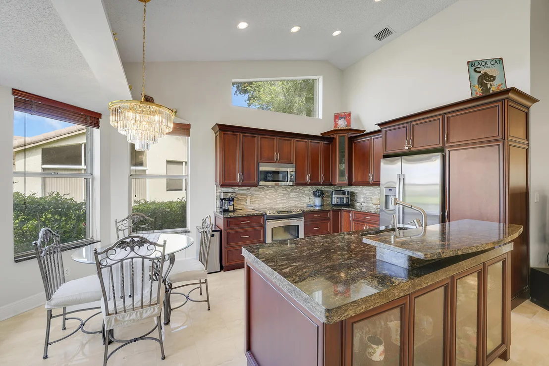 Photo of 7136 ASHFORD Lane