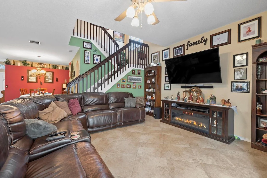 Photo of 6089 Oak Bluff Way