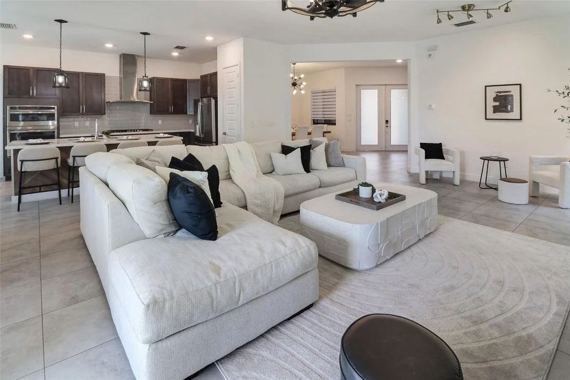 Photo of 8615 Prospect Lane