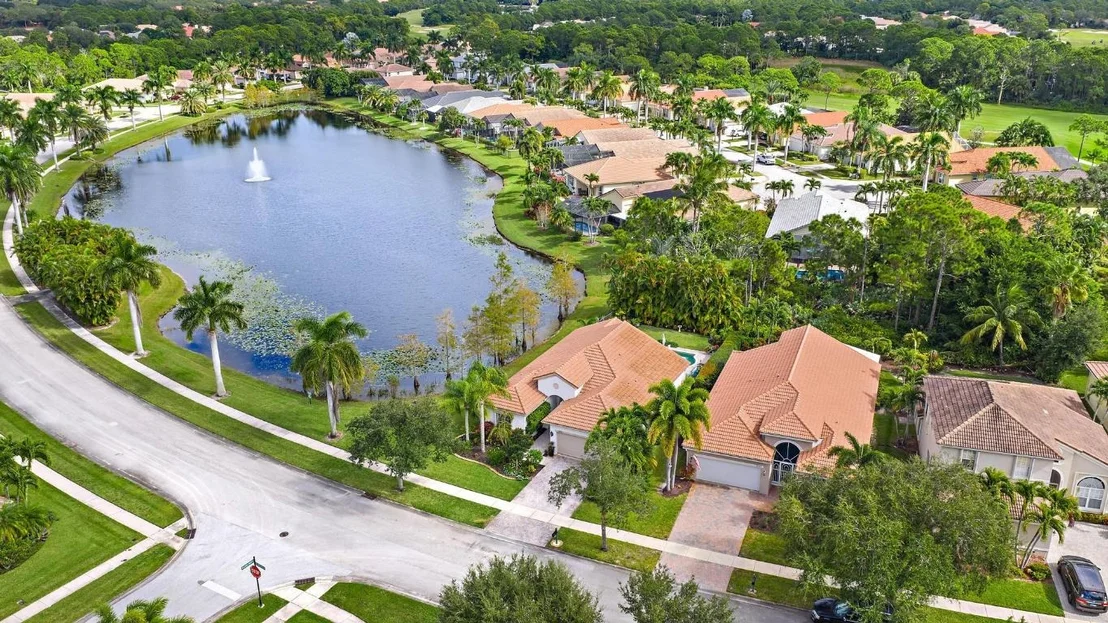Photo of 6784 SE Twin Oaks Circle