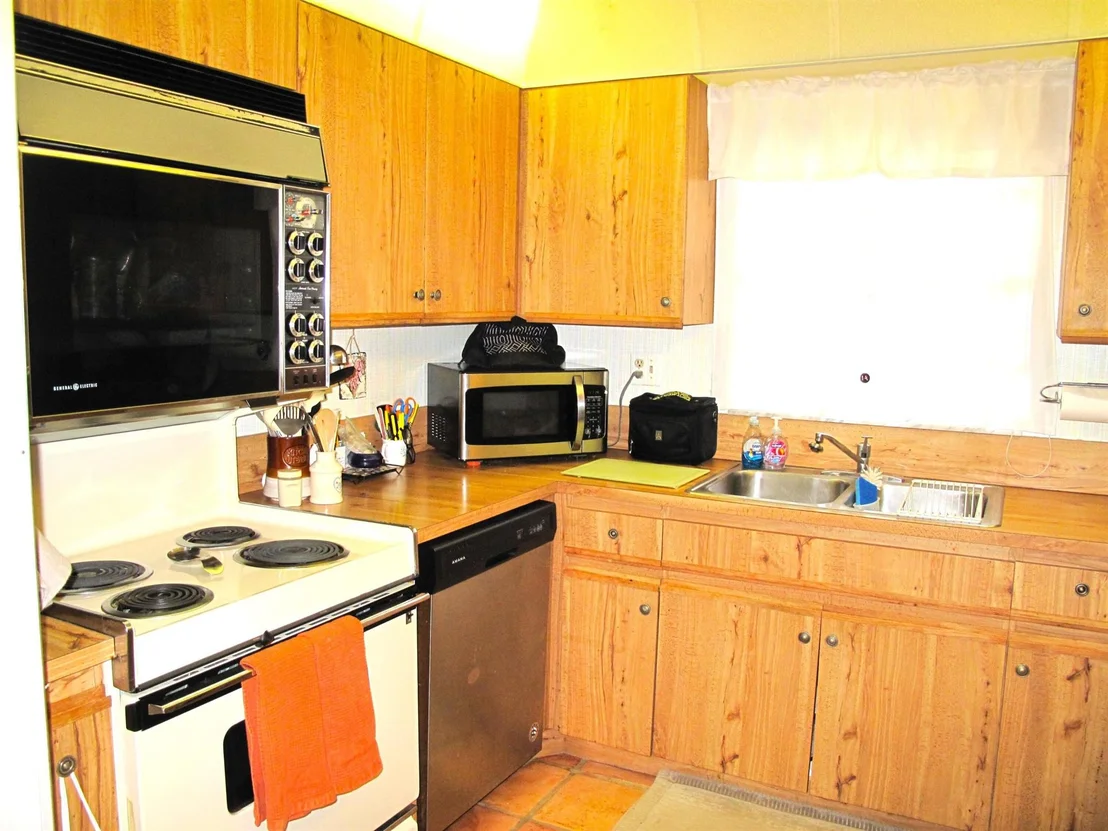 Photo of Unit D at 5220 Nesting Way