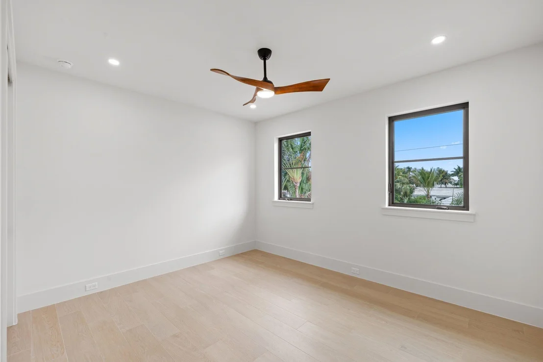 Photo of 1160 Emerald Drive