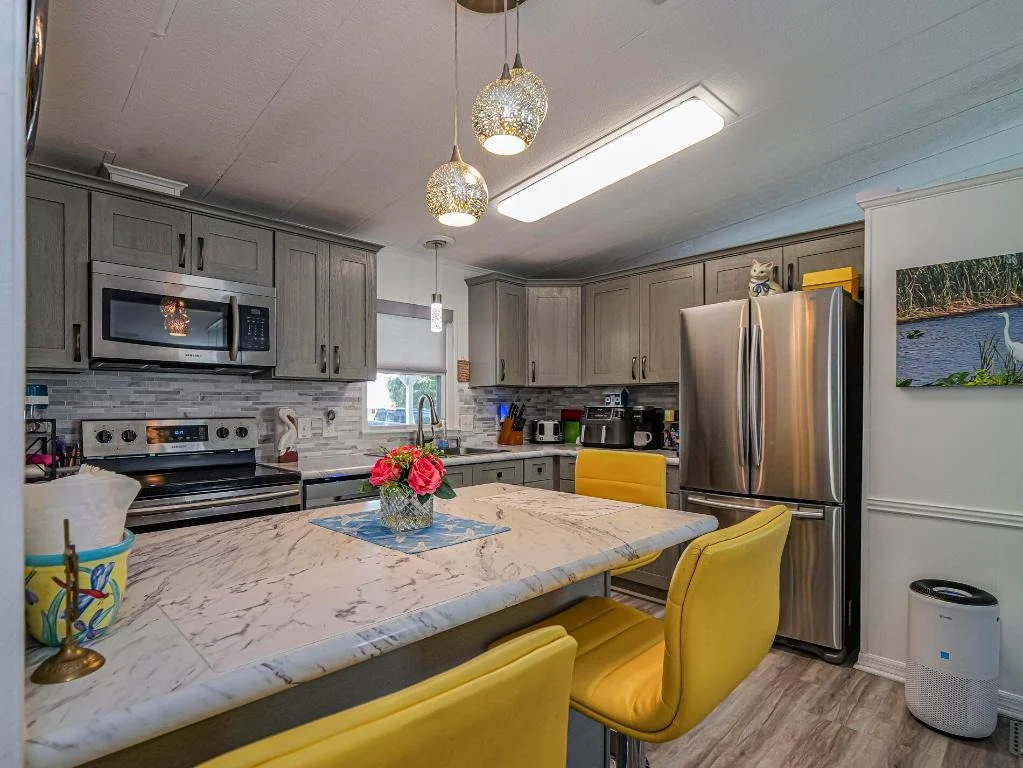 Photo of 409 Avocado Drive