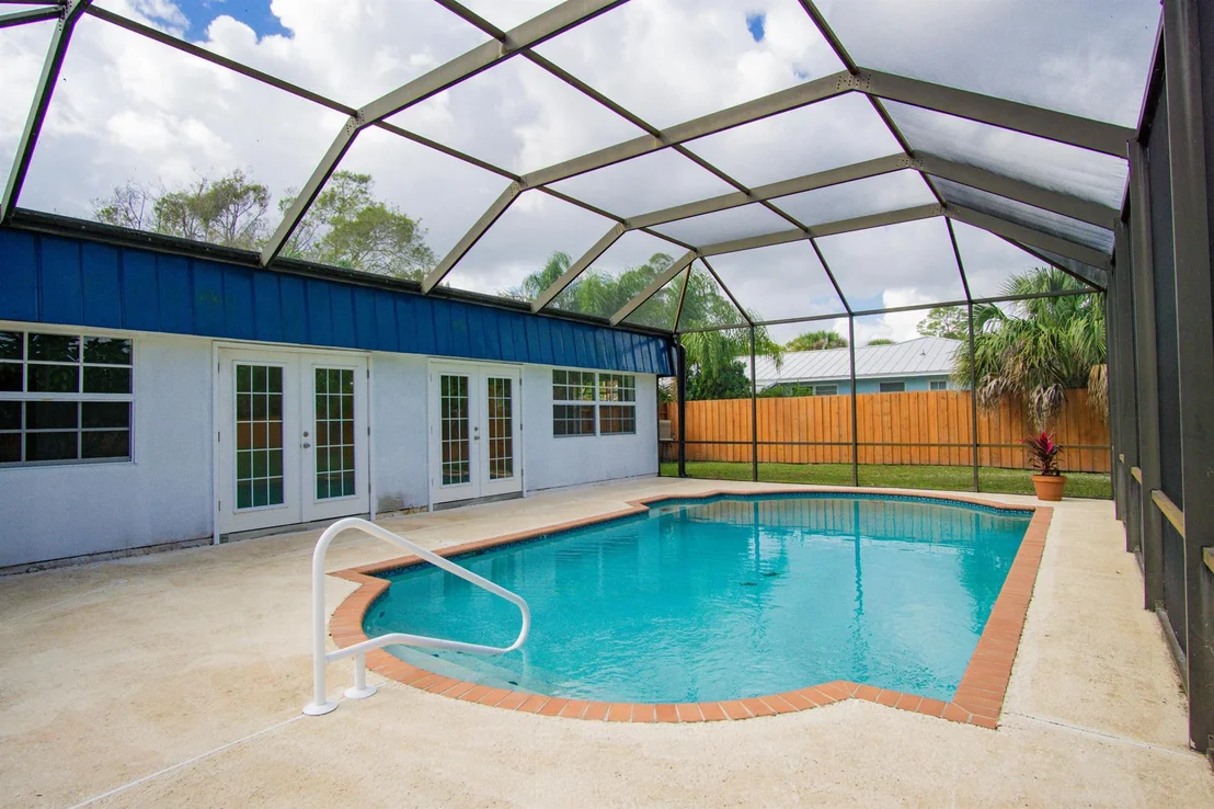 Photo of 1169 NW Fork Road
