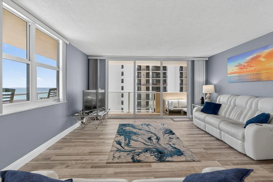 Photo of Unit 607 at 5440 N Ocean Drive