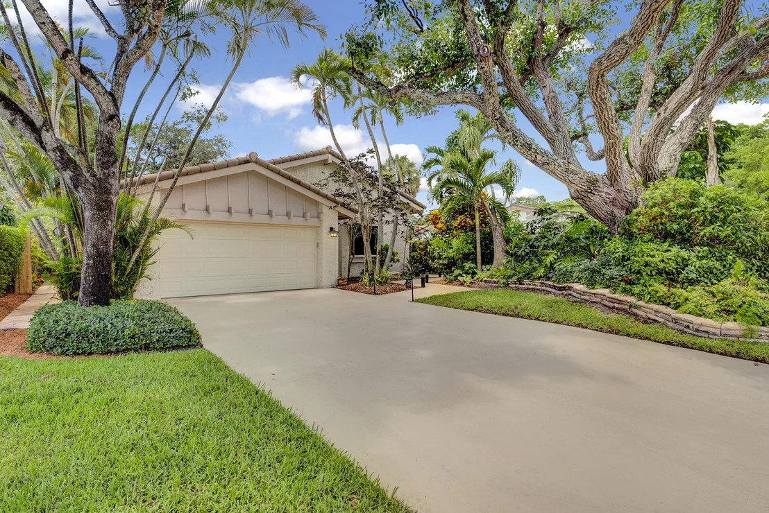 Photo of 6366 Pond Apple Road