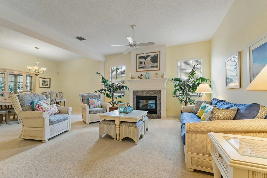 Photo of 2628 W Community Drive