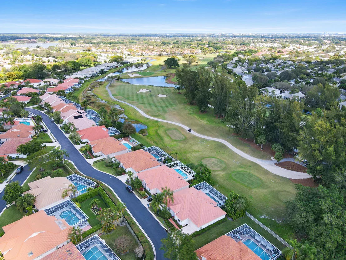 Photo of 224 Eagleton Estate Boulevard